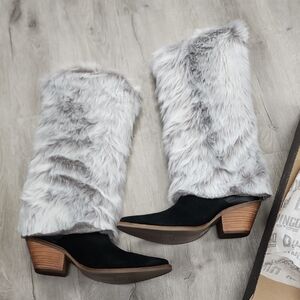 Dingo Black and Gray Faux Fur Women's Boots